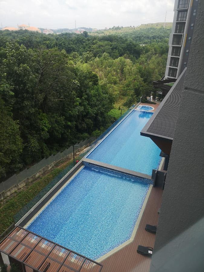 Stayje Putrajaya, 5 Minutes To Ioi City Mall, Wifi , Netflix, Free Parking Ngoại thất bức ảnh